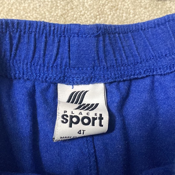 Four pairs of boys size 4T shorts - Picture 6 of 10